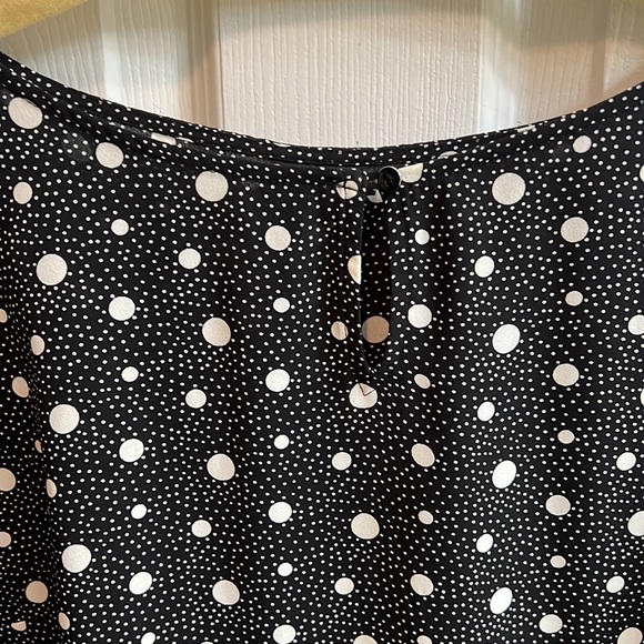 Top - Picture 3 of 5